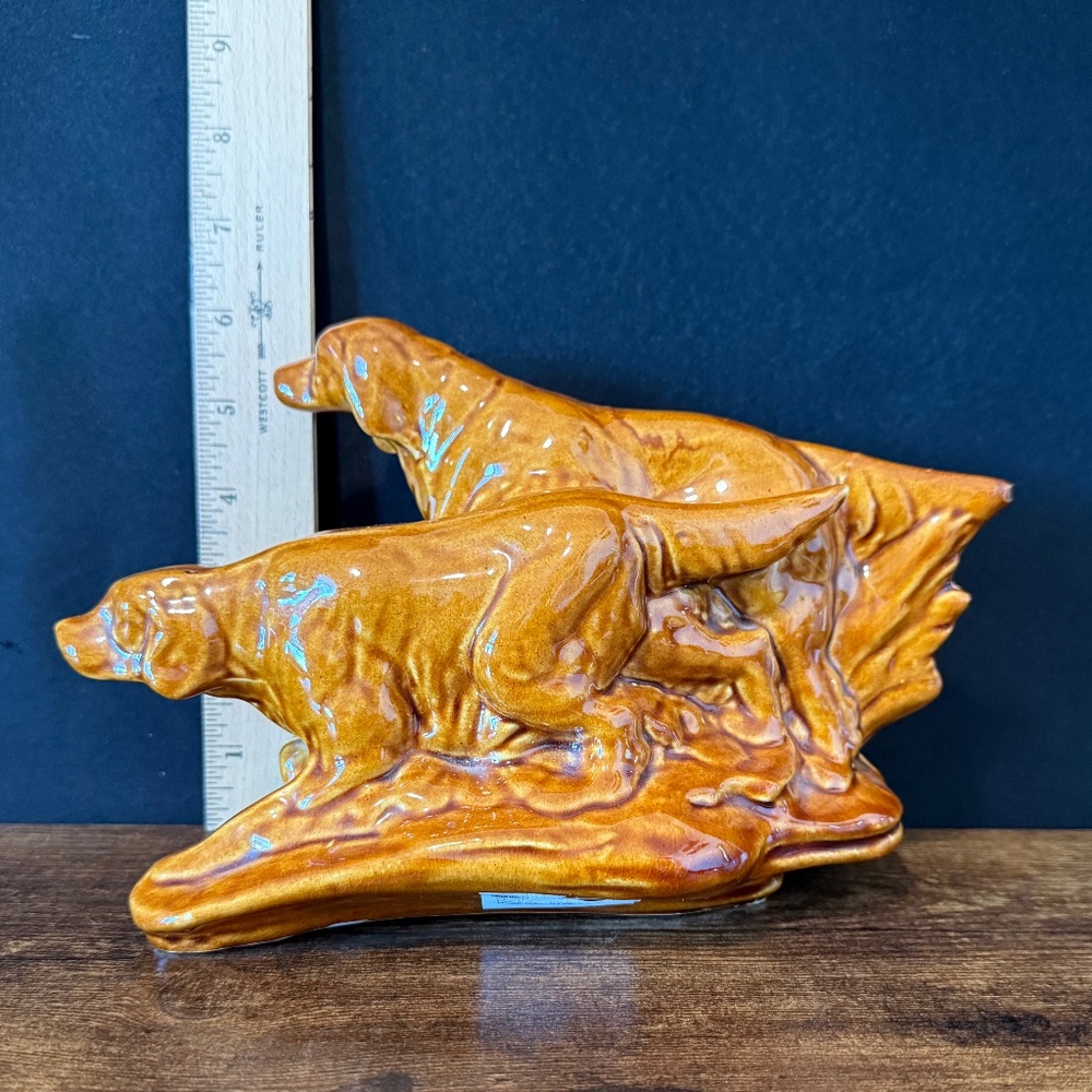 Golden Retrievers Pointing Figurine - Picture 8 of 14